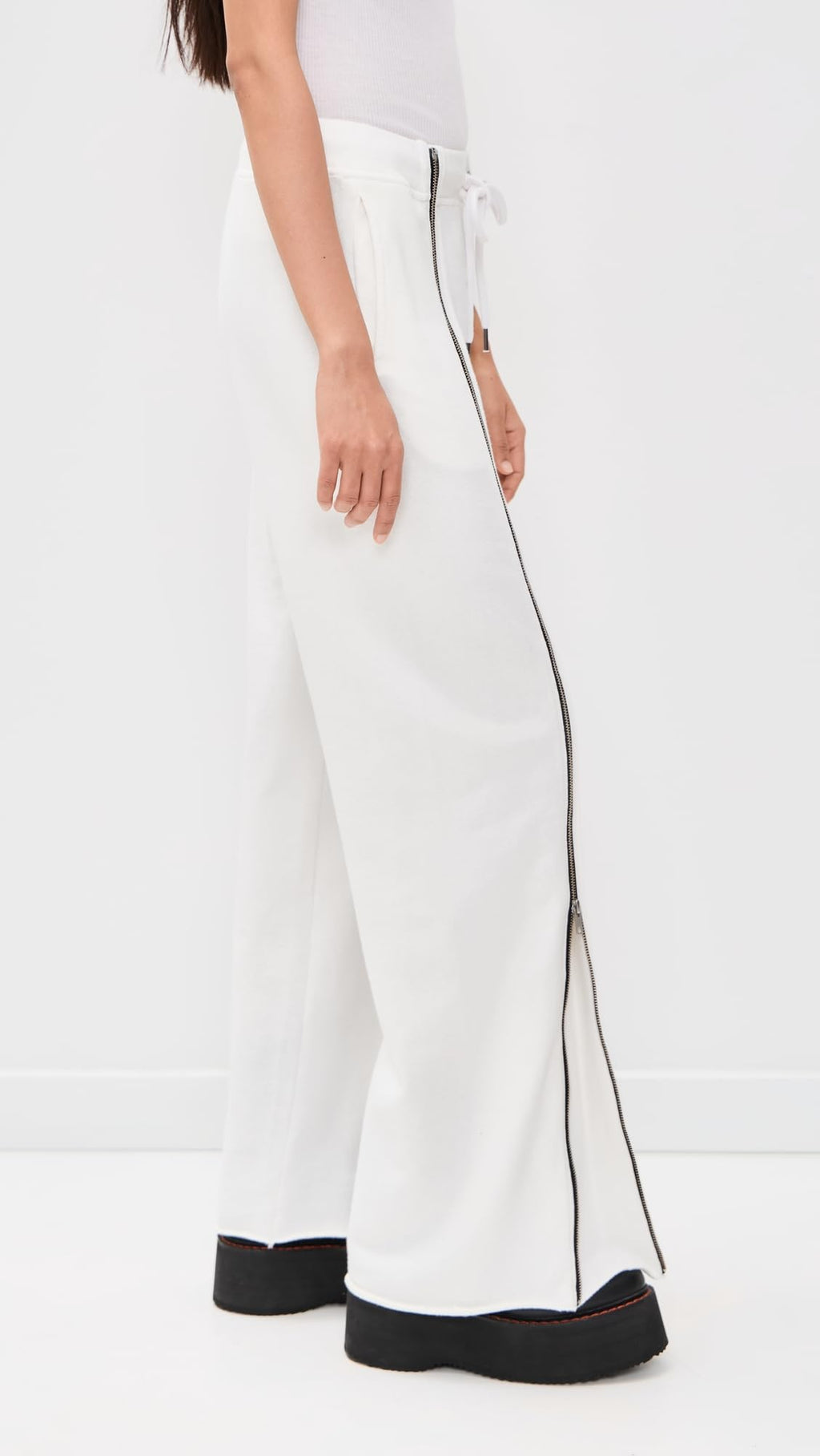 Women's Zippered Wide-Leg Performance Sweatpants